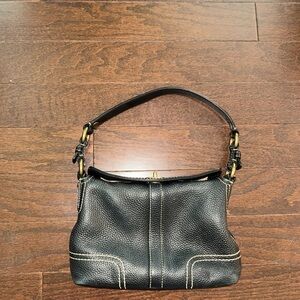 Vintage Coach Black Leather Shoulder Purse